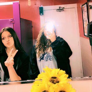 Meet your Posher, Halle